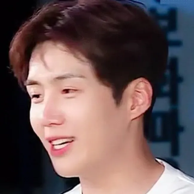 Foto kegiatan terbaru dari Kim Seonho