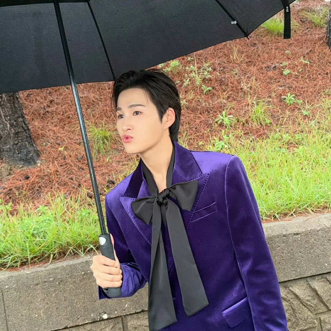 粉丝拍下的金熙栽瞬间