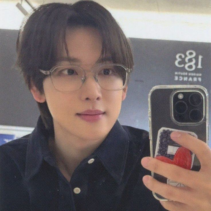 A moment captured by a fan of Yim Siwan