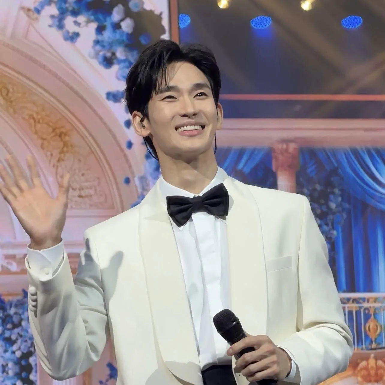 Recent activity shot of Kim Soohyun