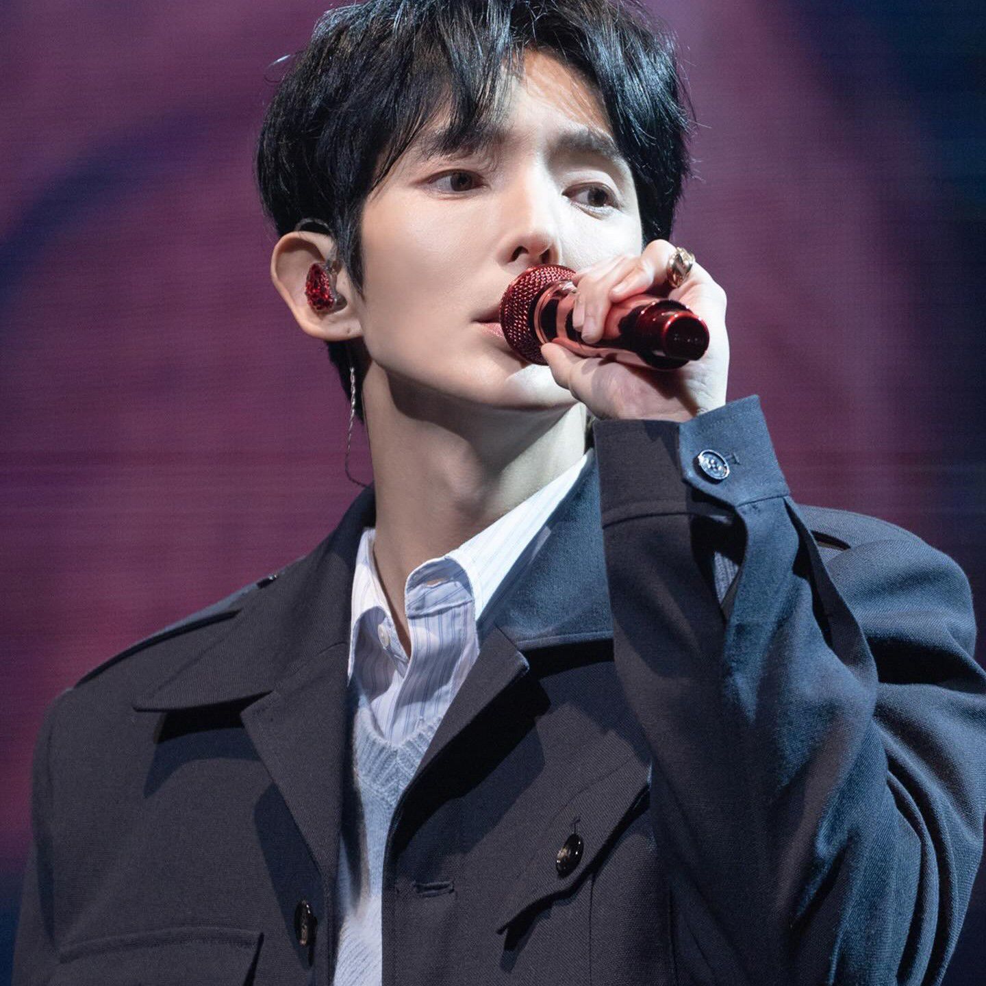Behind-the-scenes cut of Lee Joongi