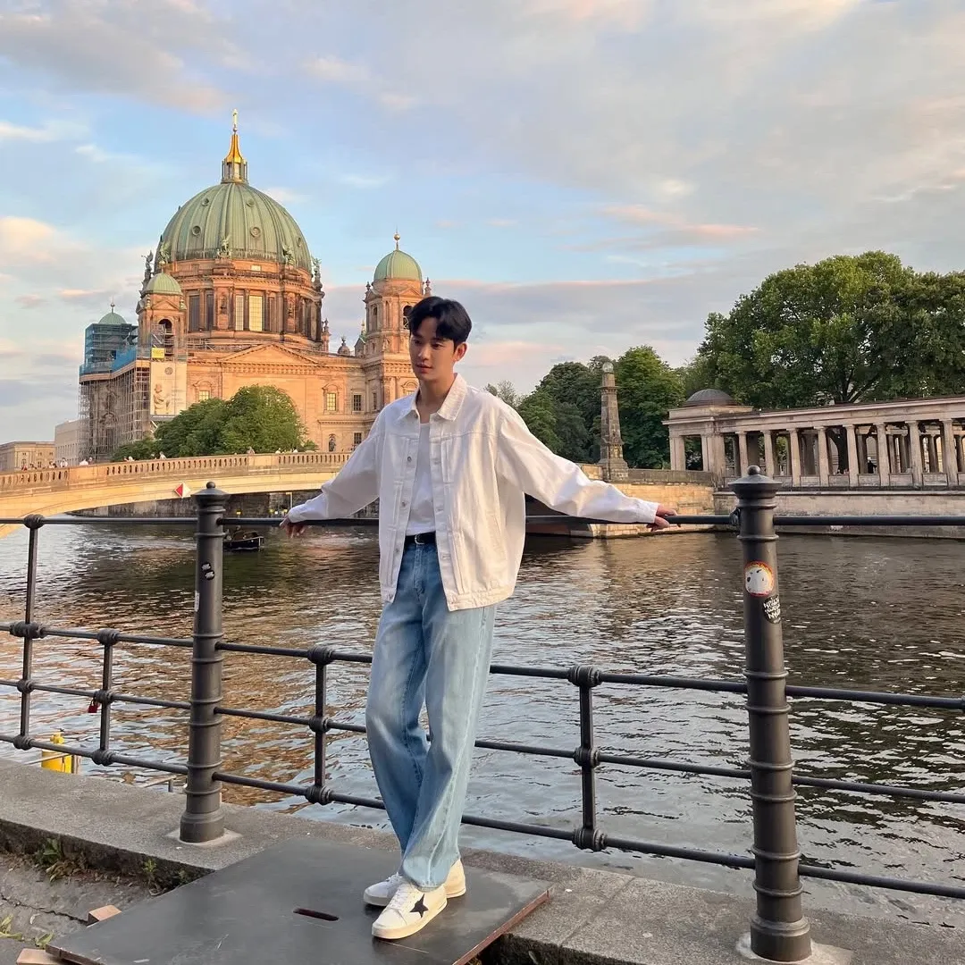 Recent activity shot of Kim Soohyun