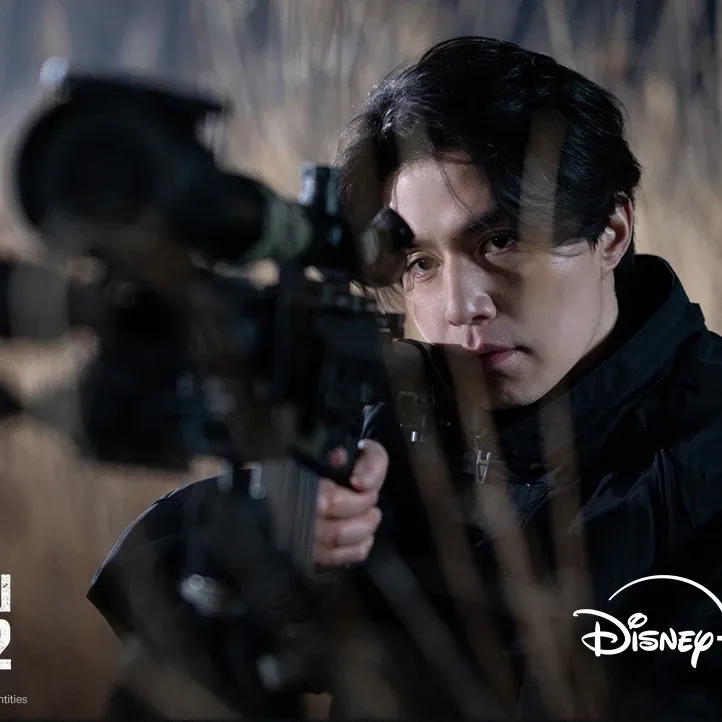 A moment captured by a fan of Lee Dongwook