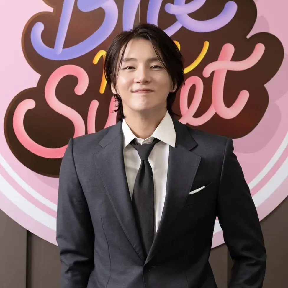 Behind-the-scenes cut of Yoon Shiyoon