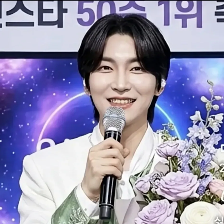 Behind-the-scenes cut of Kim Yongbin