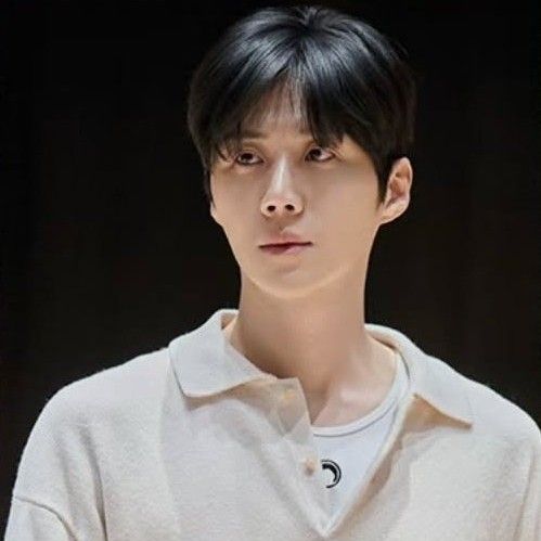 김선호의 최신 사진