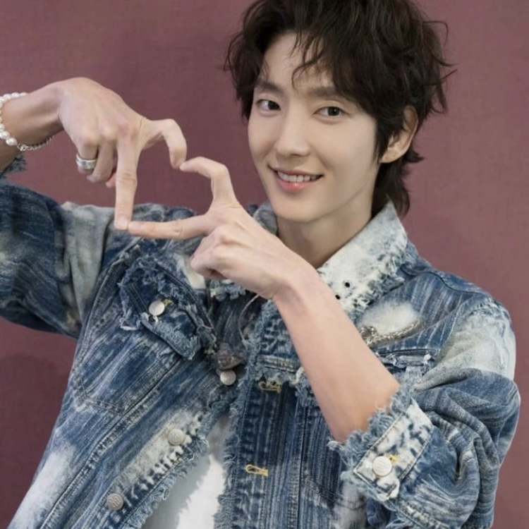 粉絲拍下的李準基瞬間