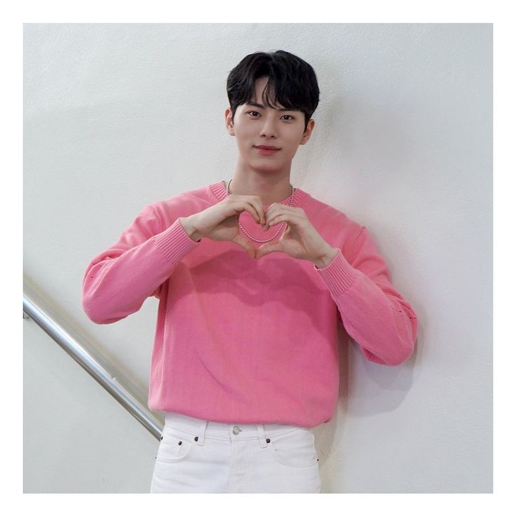 A moment captured by a fan of Lee Chaemin