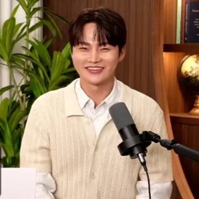 Foto kegiatan terbaru dari Park Seojin