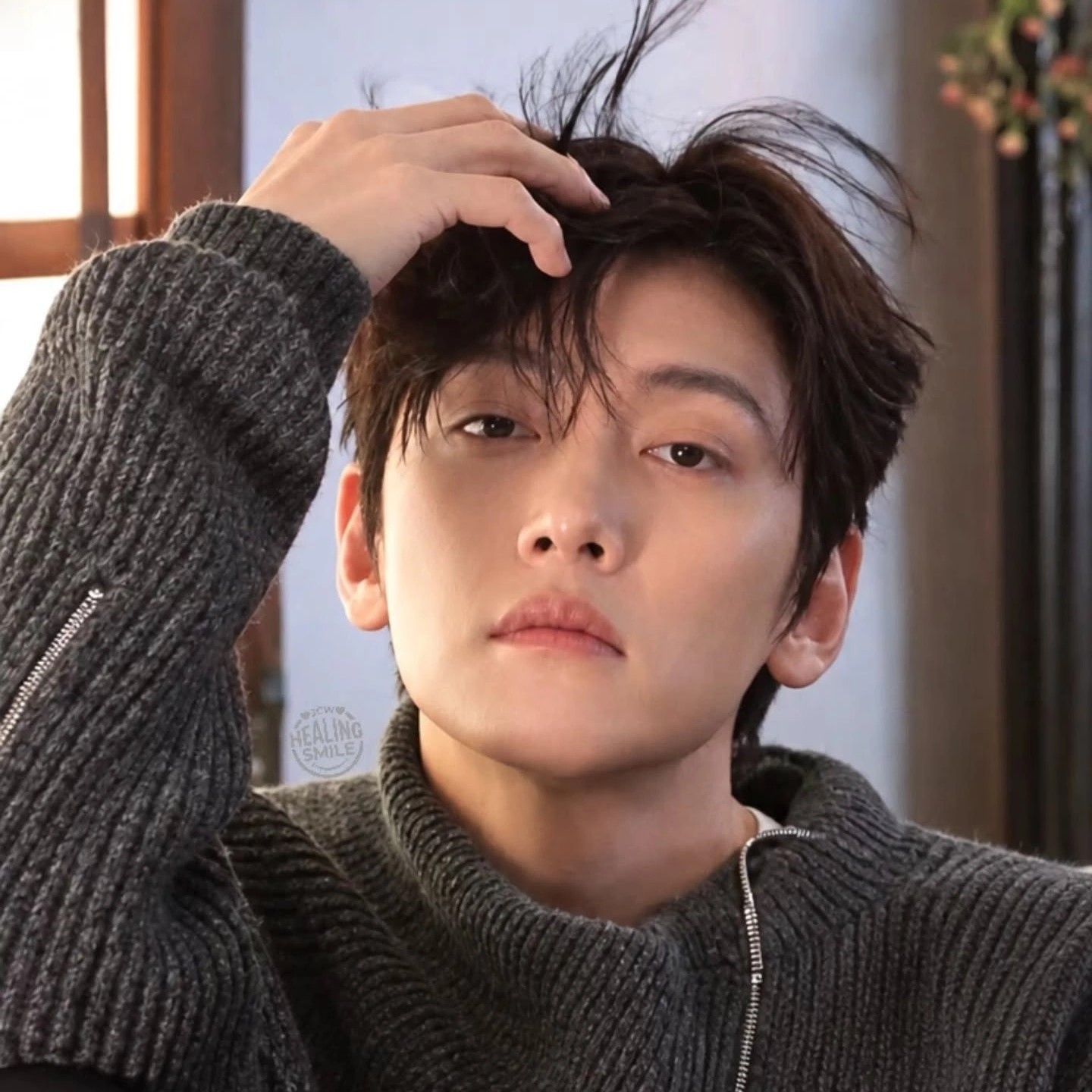 Behind-the-scenes cut of Ji Changwook
