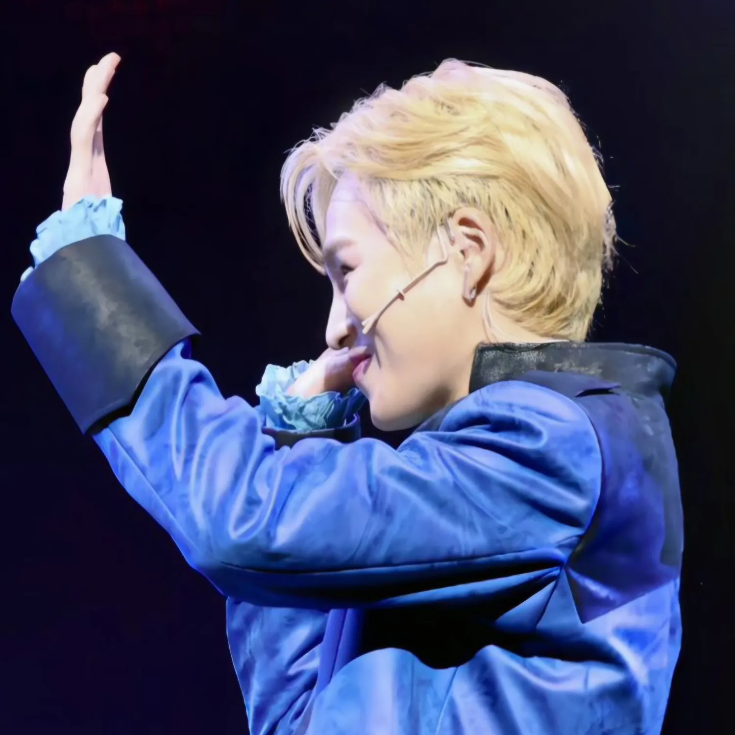 金熙栽的最新照片