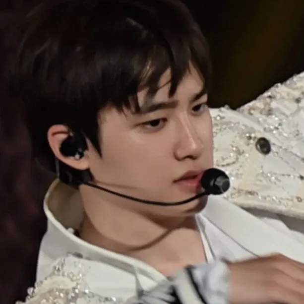 Foto terbaru dari Doh Kyungsoo (D.O.)