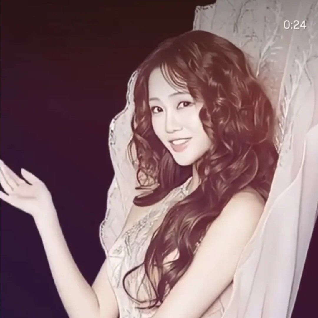 Momen yang diabadikan oleh penggemar Hong Jiyoon