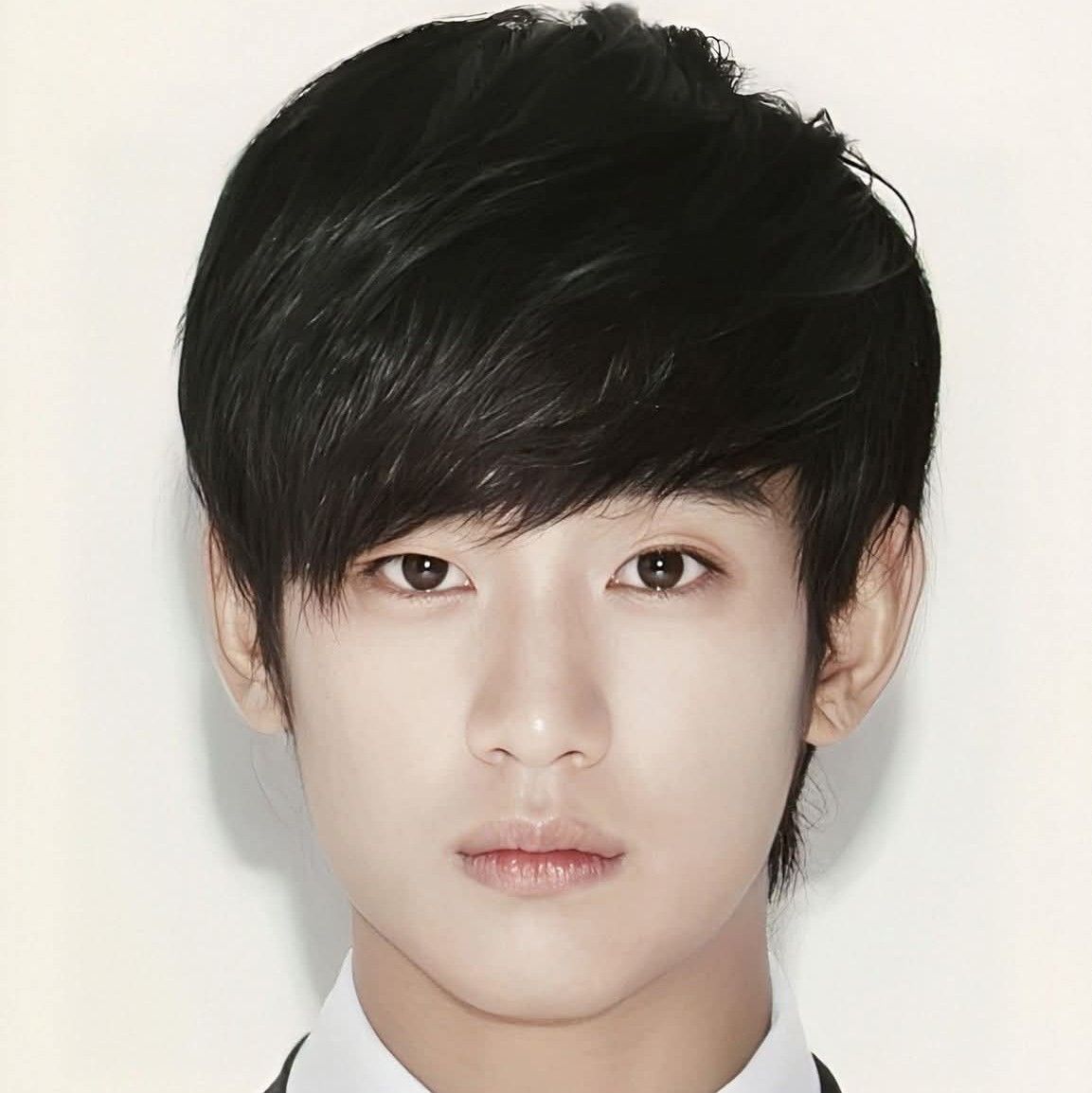 Foto kegiatan terbaru dari Kim Soohyun