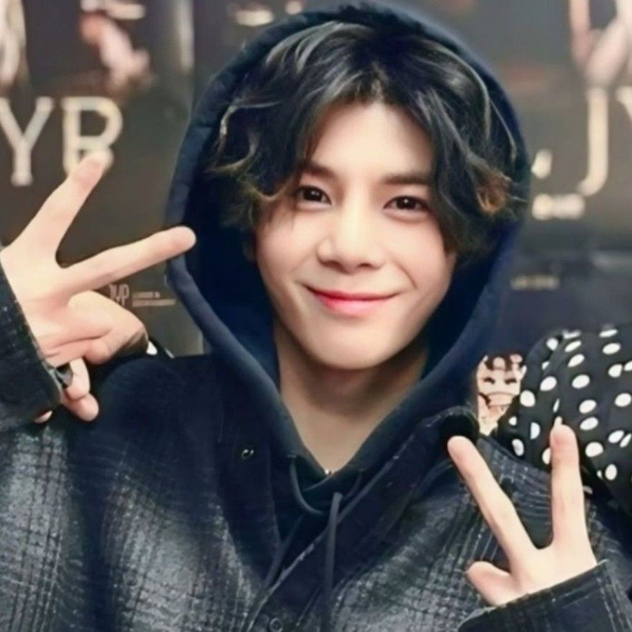 Cuplikan di balik layar dari Jeong Dongwon