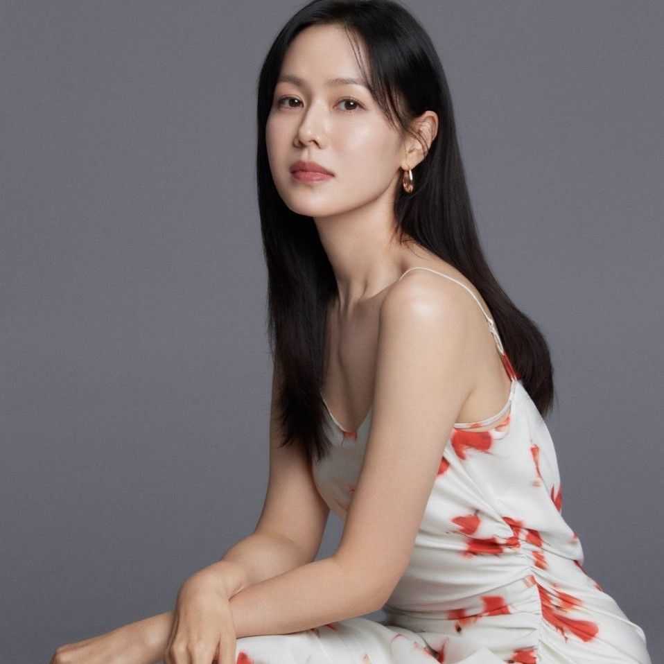 孙艺珍的近期活动照