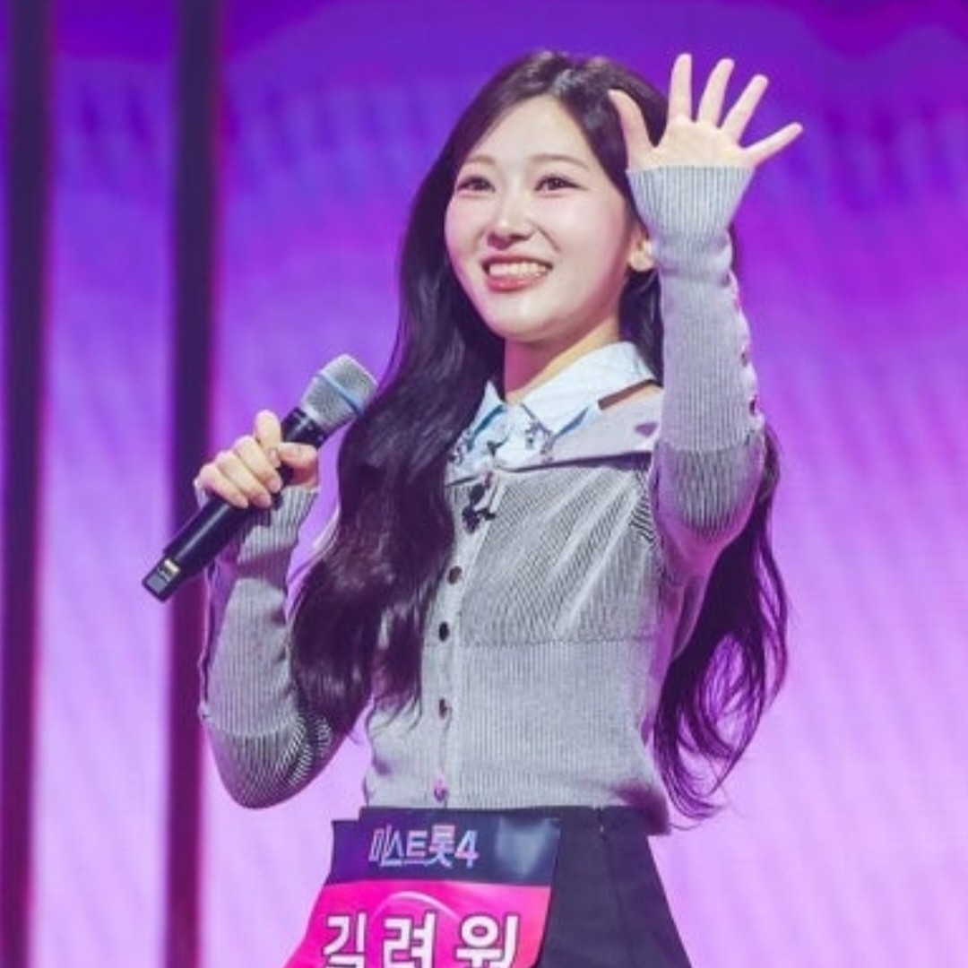 A moment captured by a fan of Gil Ryeowon