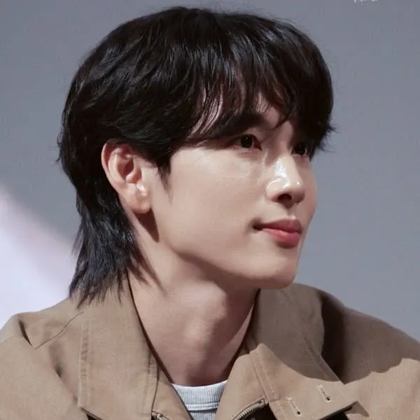 Latest photo of Yim Siwan