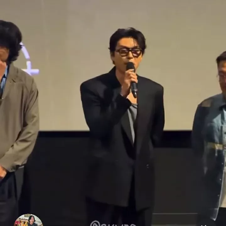 Momen yang diabadikan oleh penggemar Hyun Bin