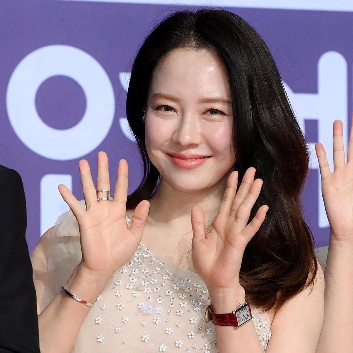 Cuplikan di balik layar dari Song Jihyo