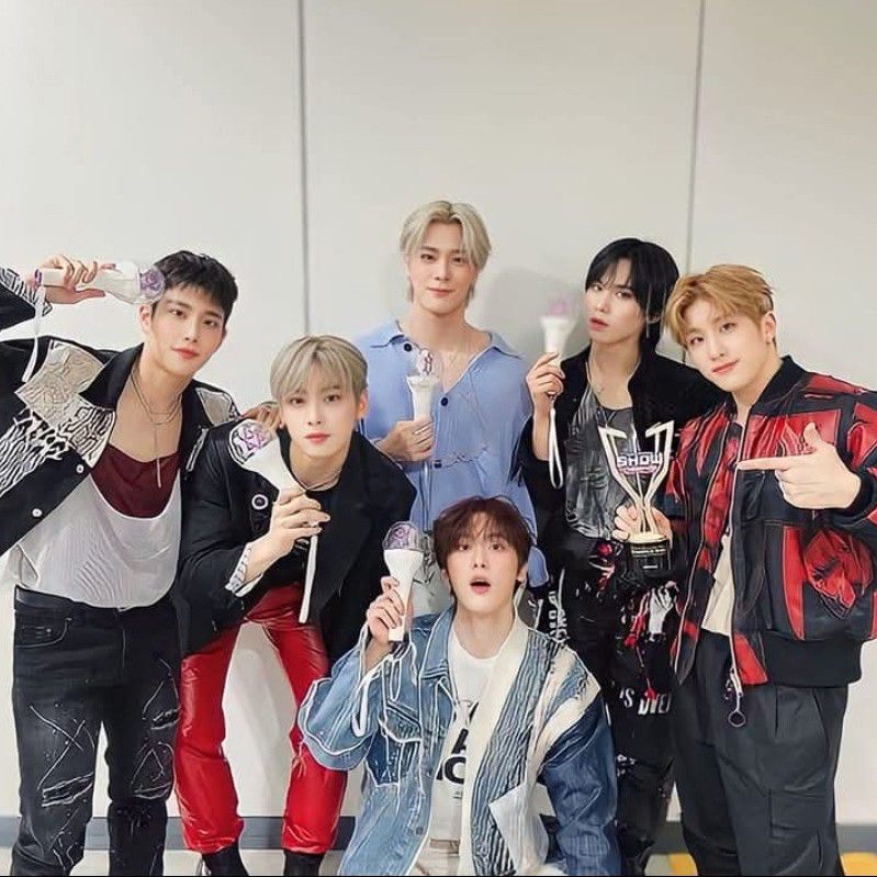 粉丝拍下的车银优瞬间