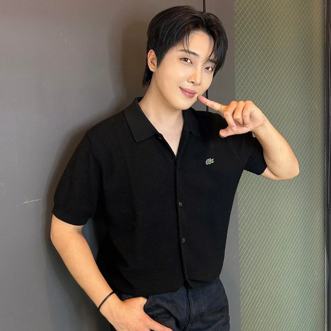 Behind-the-scenes cut of Hwang Yunsung