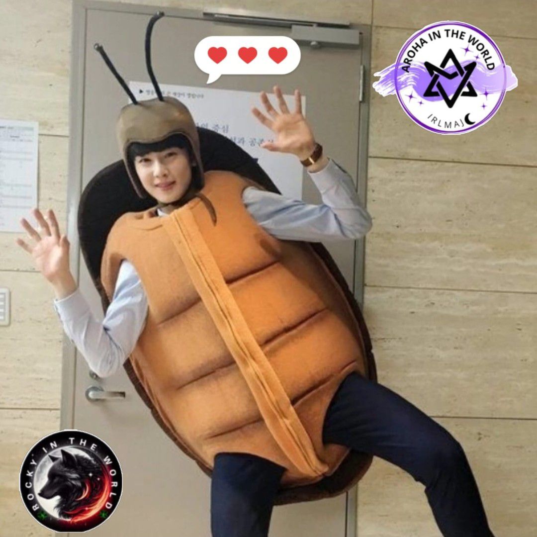 Behind-the-scenes cut of Cha Eunwoo