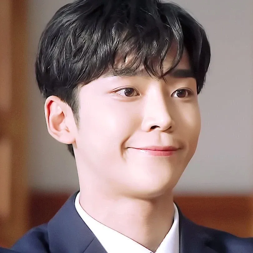 Cuplikan di balik layar dari Rowoon
