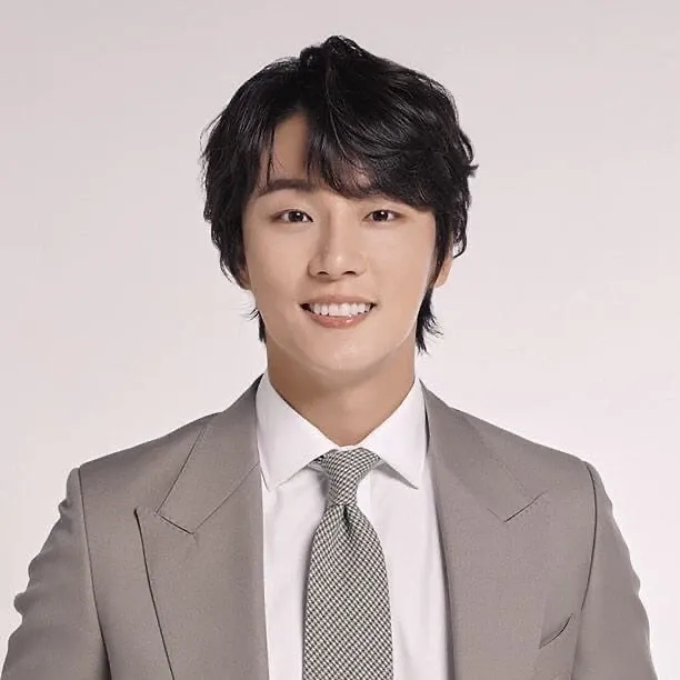 Recent activity shot of Yoon Shiyoon