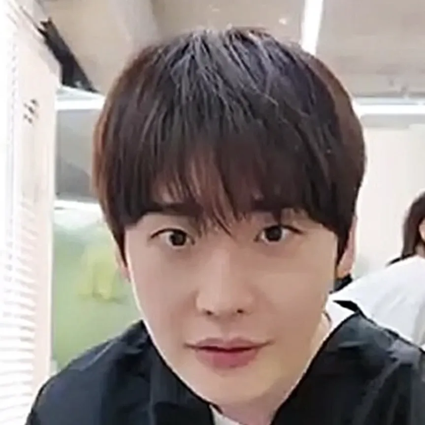 Latest photo of Lee Jongsuk