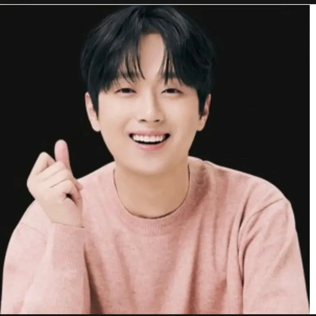 Foto terbaru dari Lee Chanwon