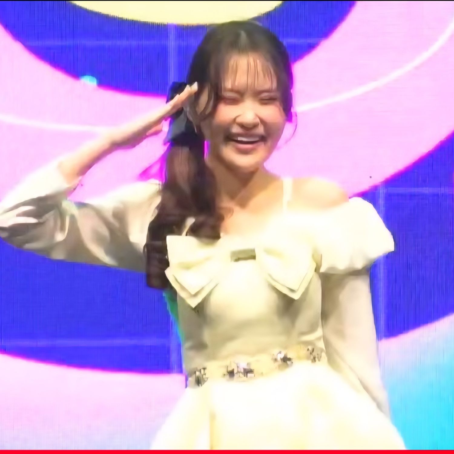 Cuplikan di balik layar dari Kim Dahyun