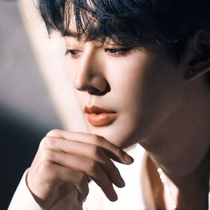 Recent activity shot of Deng Wei