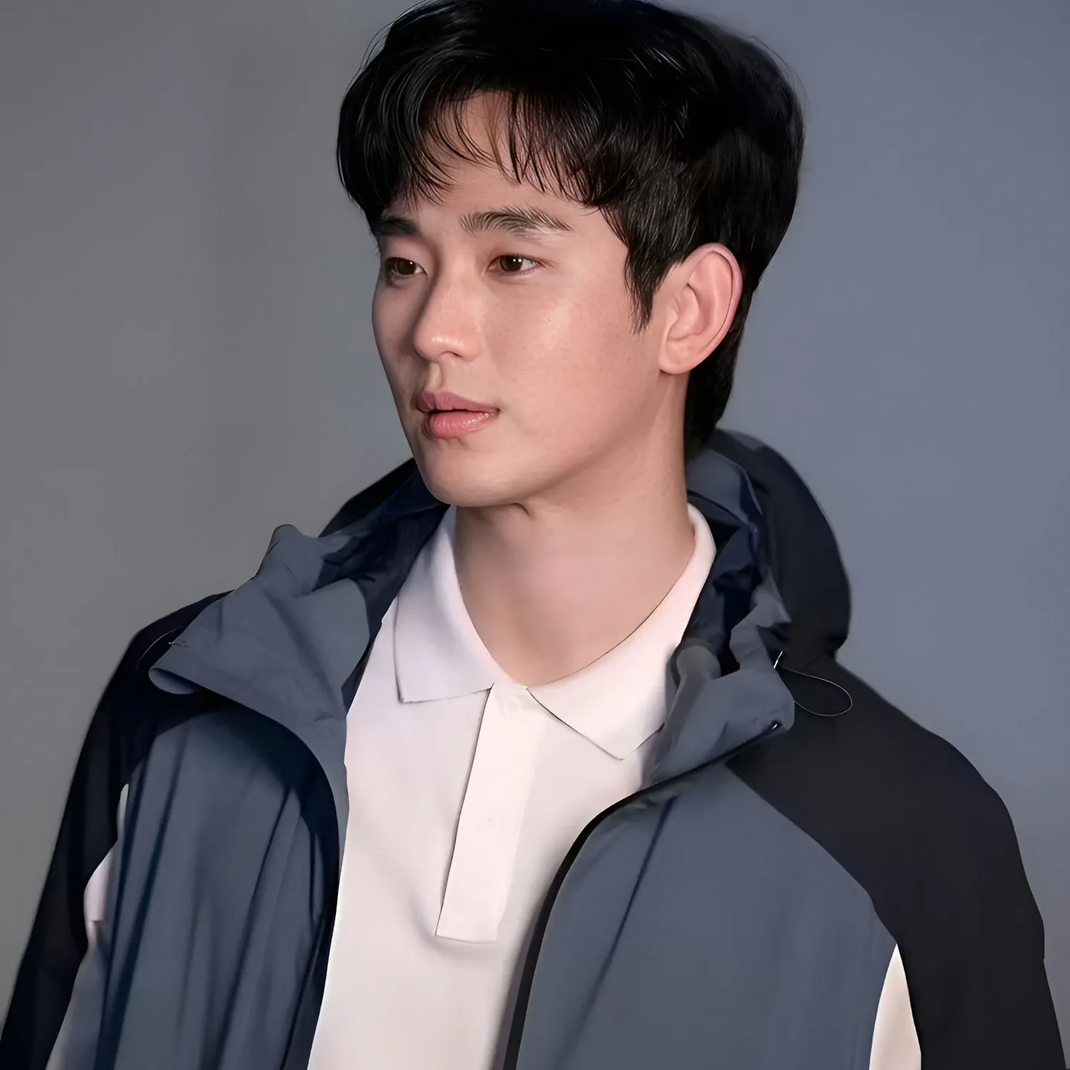 Recent activity shot of Kim Soohyun