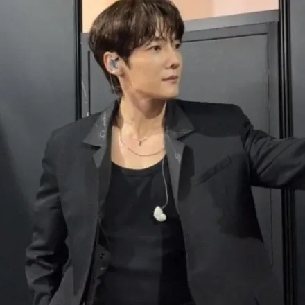 Behind-the-scenes cut of Choi Jinhyuk