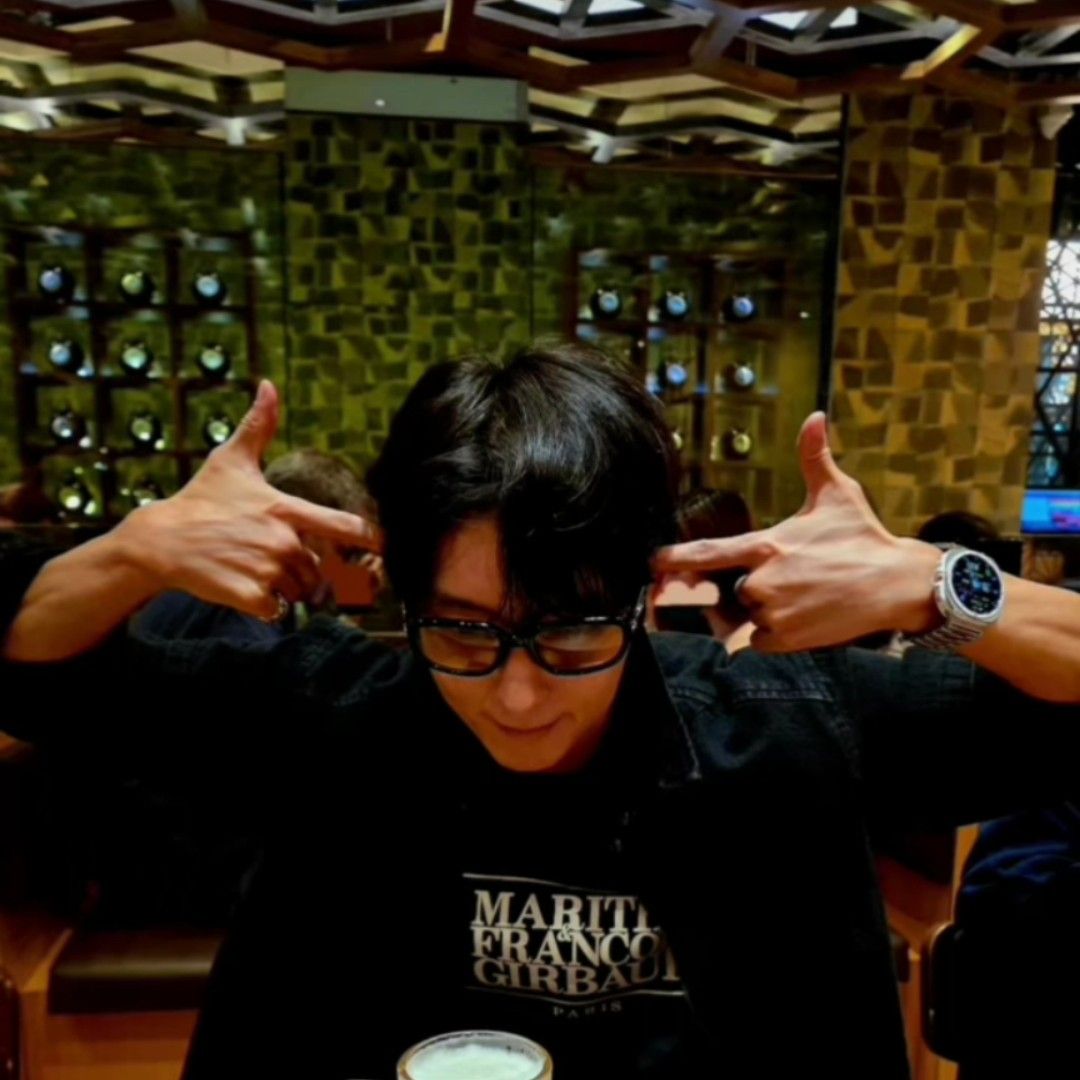 Behind-the-scenes cut of Lee Joongi