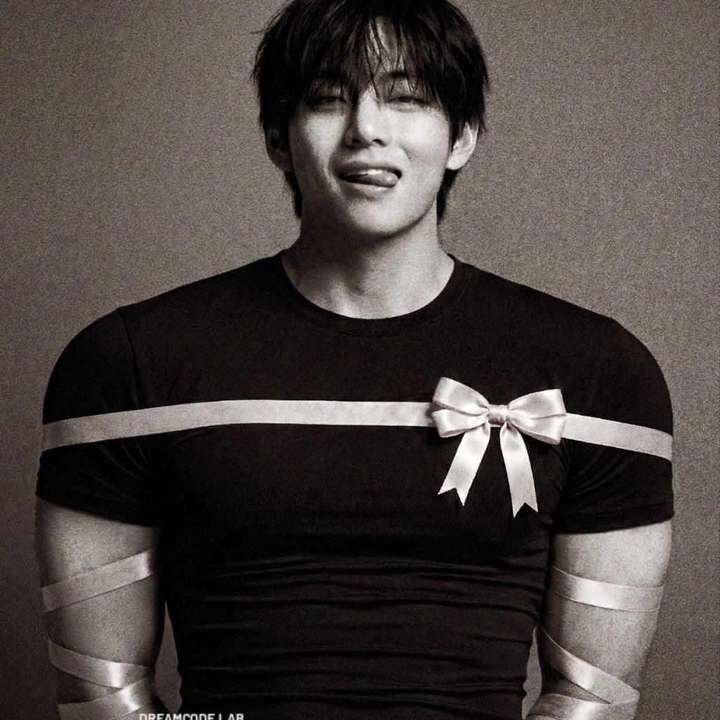 Konten selebriti populer yang sedang hangat di komunitas