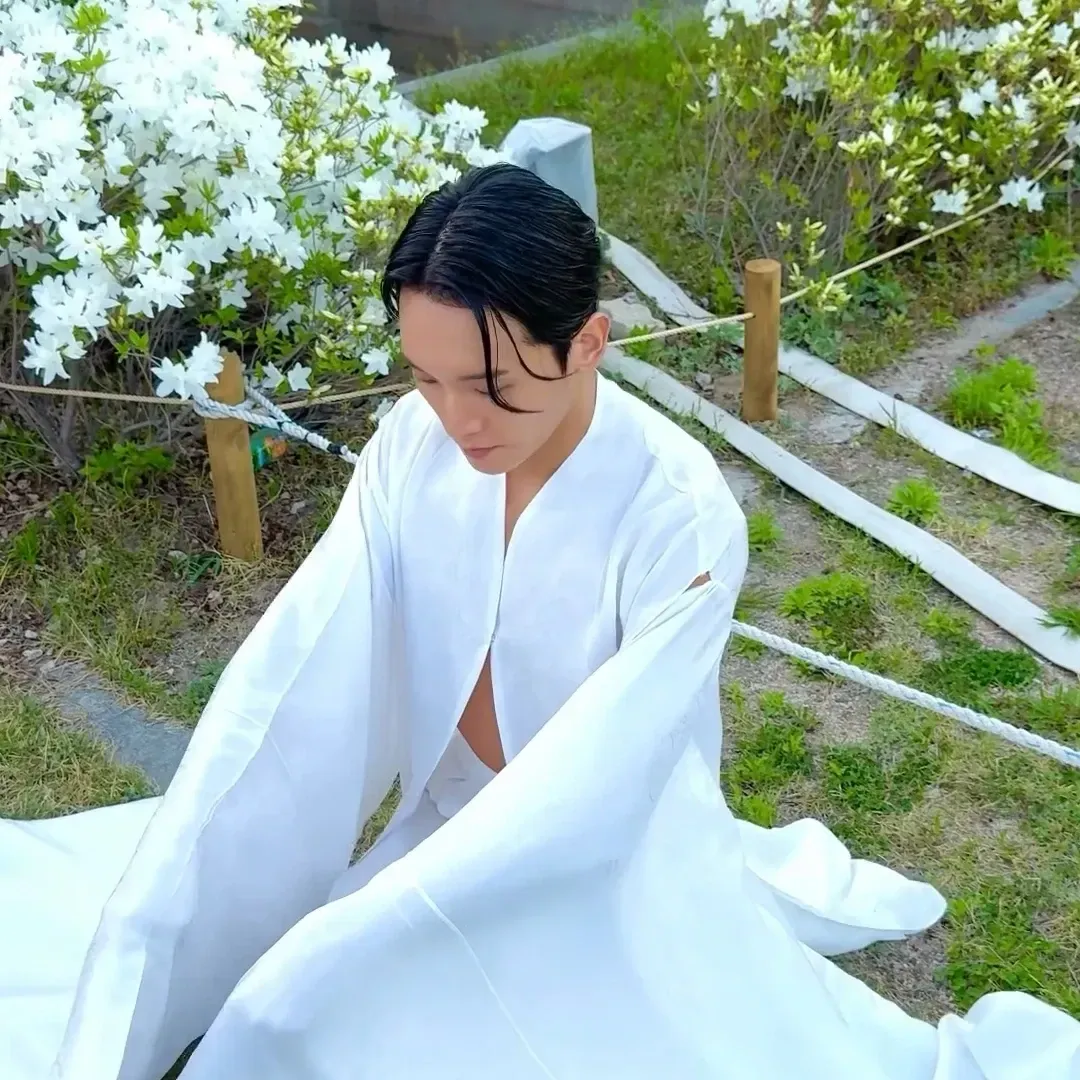 Behind-the-scenes cut of Choi Hojong