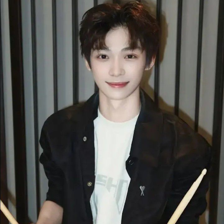 Recent activity shot of Zi Yu