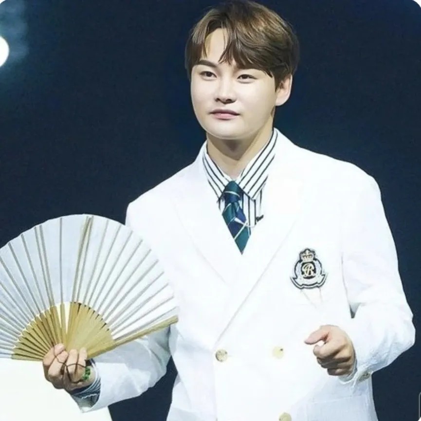 박서진의 비하인드 컷