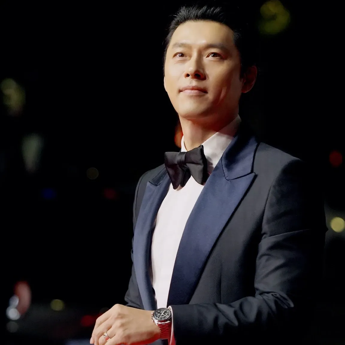 Momen yang diabadikan oleh penggemar Hyun Bin