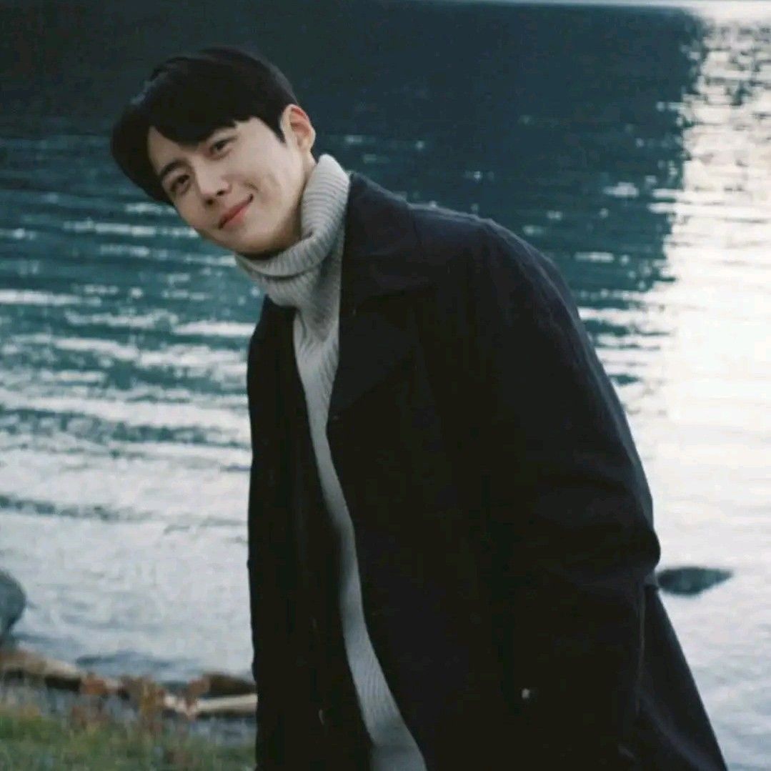 粉絲拍下的金宣虎瞬間