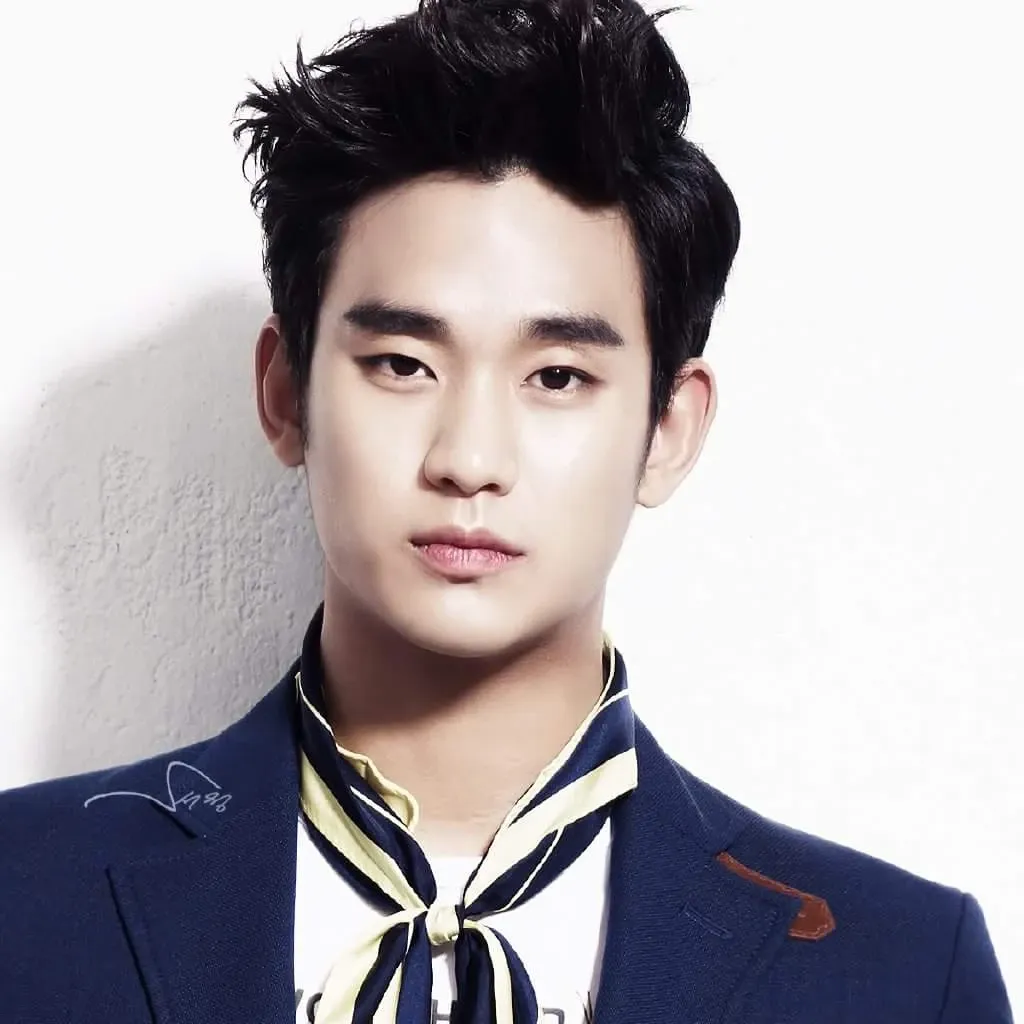 Foto kegiatan terbaru dari Kim Soohyun