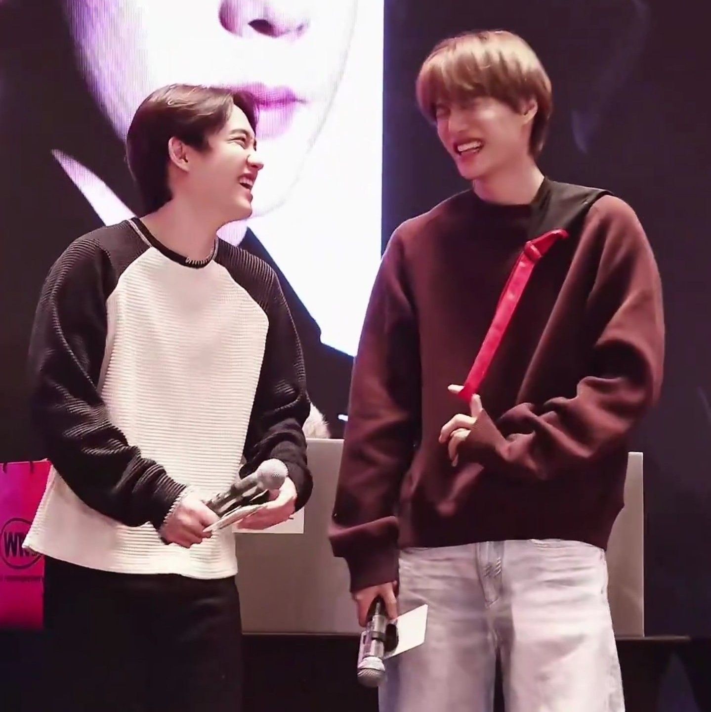 도경수 (디오) 최근 활동샷