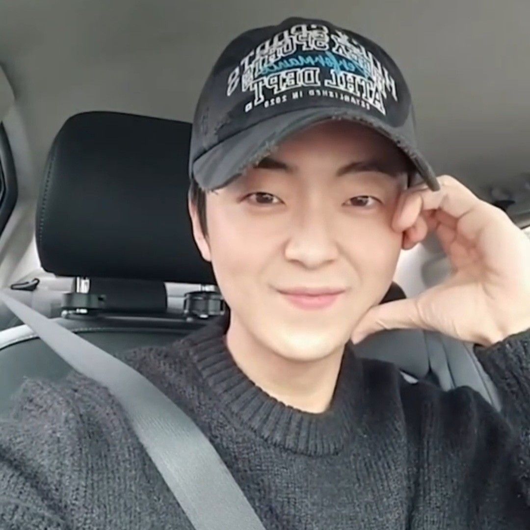 Recent activity shot of Park Minsu