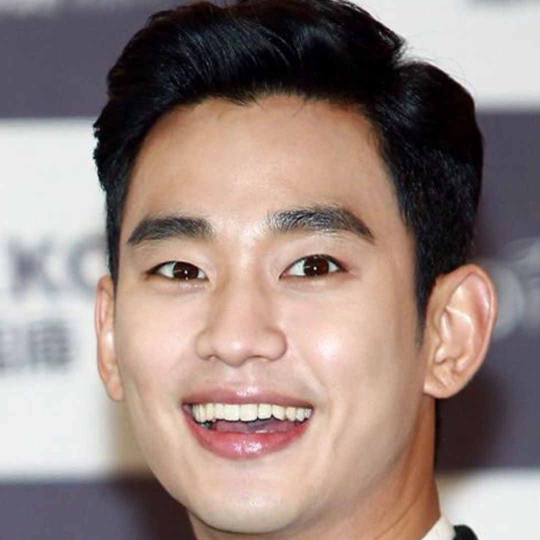 Cuplikan di balik layar dari Kim Soohyun