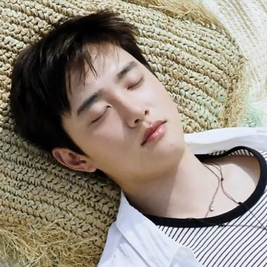 도경수 (디오)의 비하인드 컷