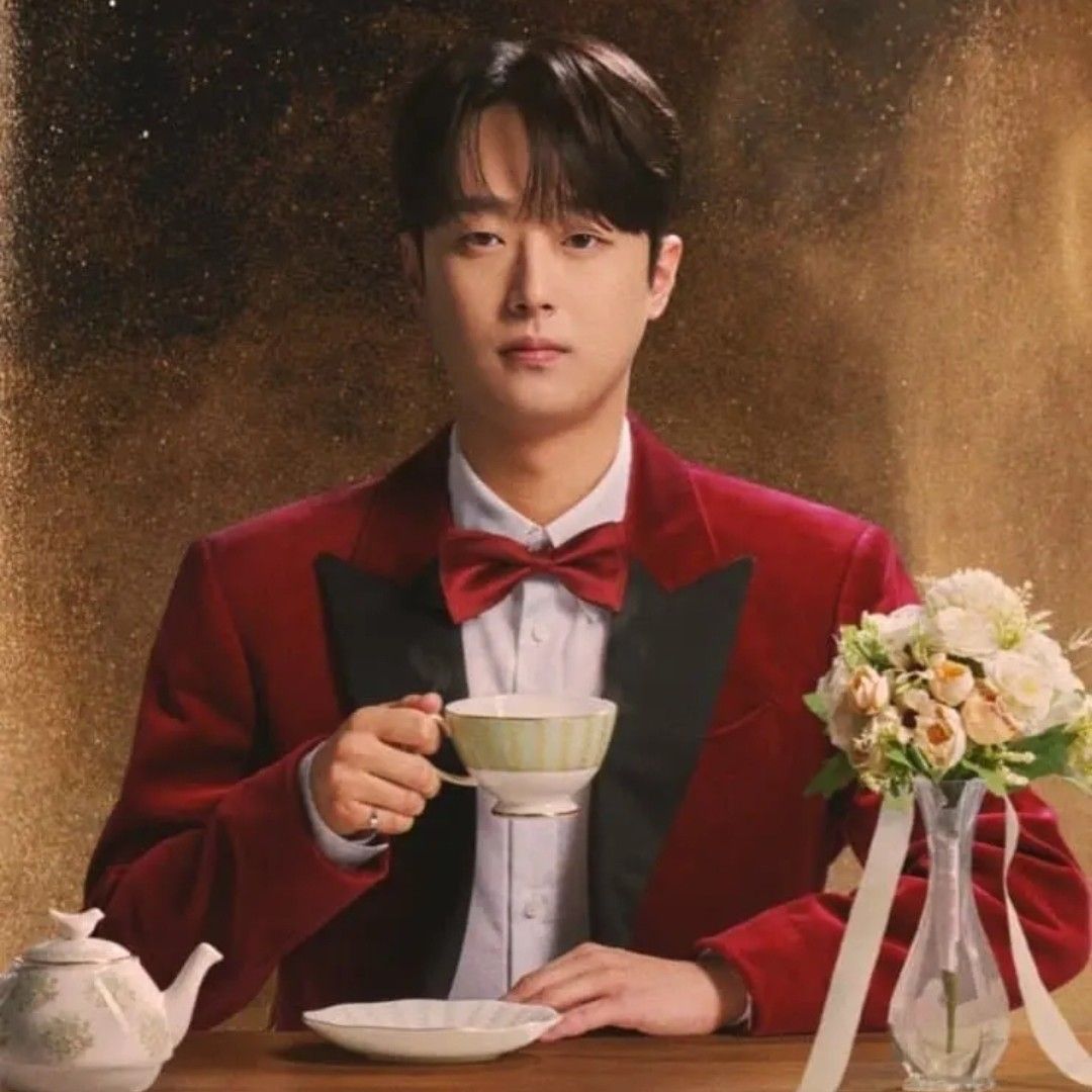 李灿元的最新照片