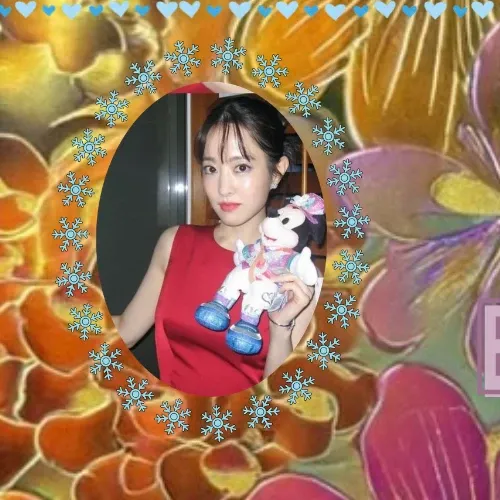 Behind-the-scenes cut of Park Boyoung