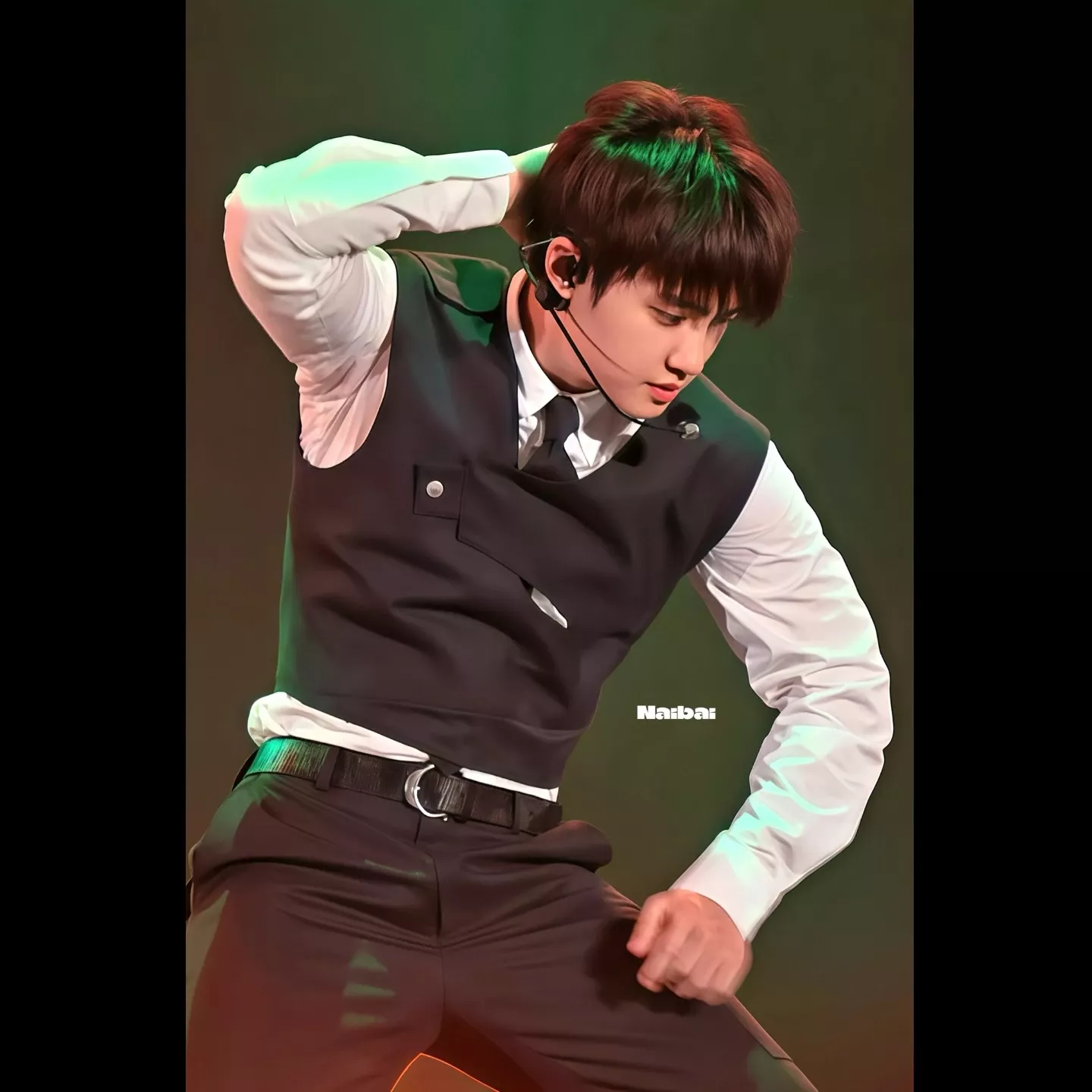 Behind-the-scenes cut of Doh Kyungsoo (D.O.)